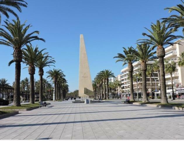 Bonito Y Acogedor Apartamento Con Fibra Salou Extérieur photo
